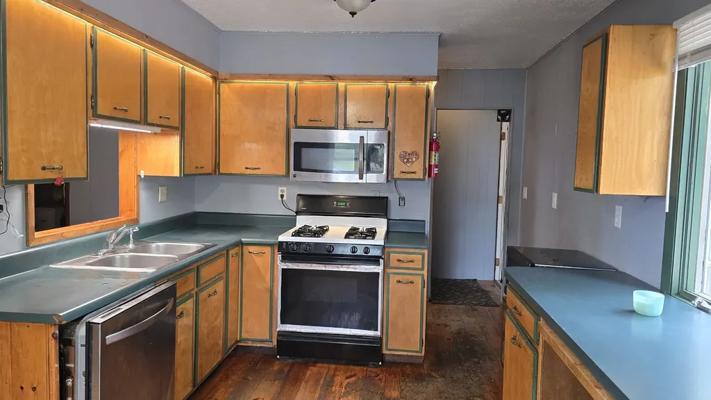 621 E State Street Fife Lake Township MI 49633