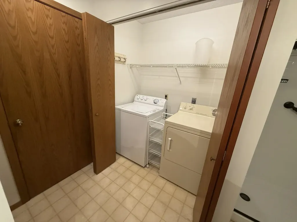 2154 Hammond Place W Garfield Charter Township MI 49686