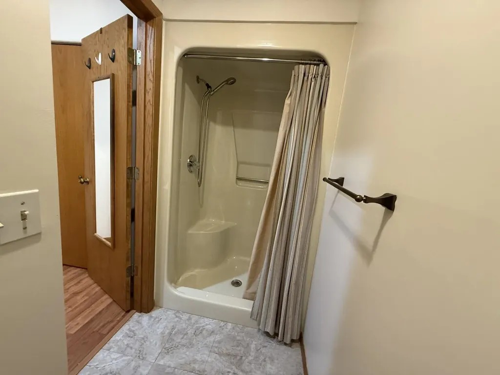 2154 Hammond Place W Garfield Charter Township MI 49686