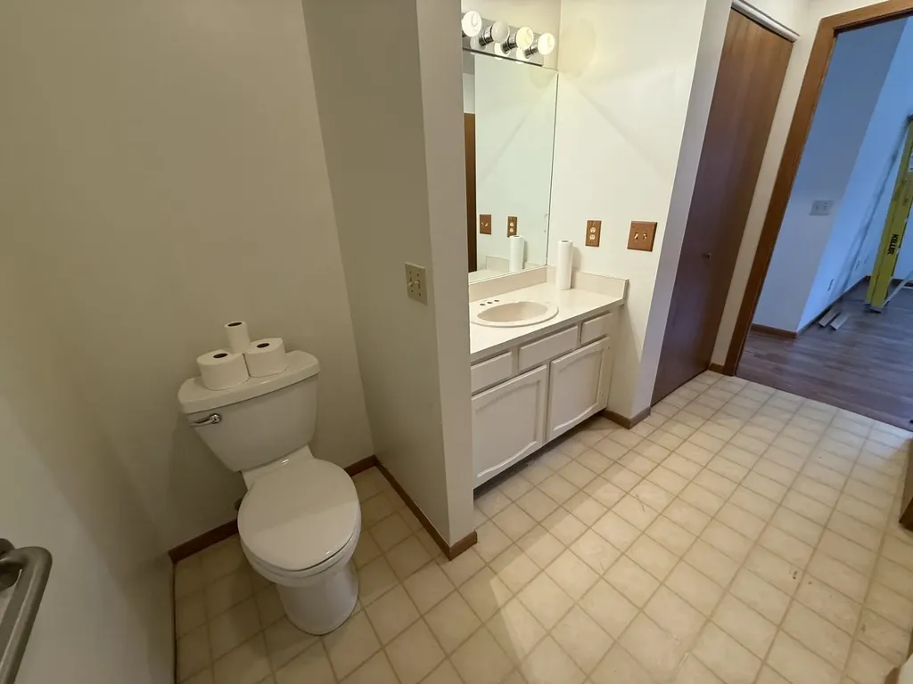 2154 Hammond Place W Garfield Charter Township MI 49686