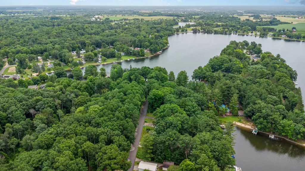 7670 Five Lakes Drive Grant Township MI 48622