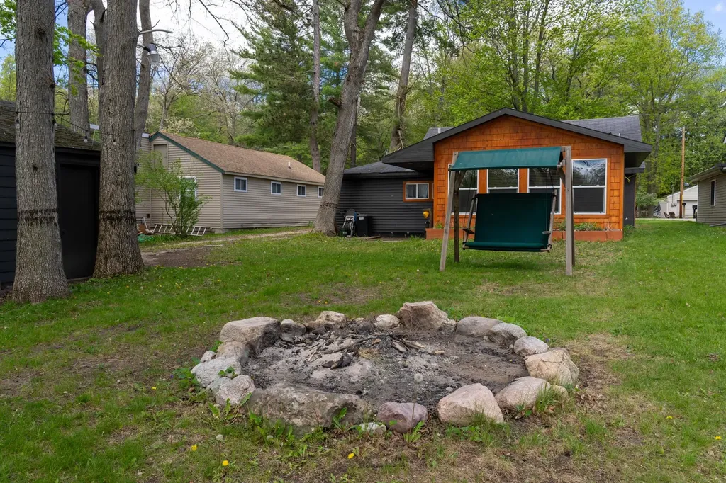 11935 N Shore Drive Garfield Township MI 48632