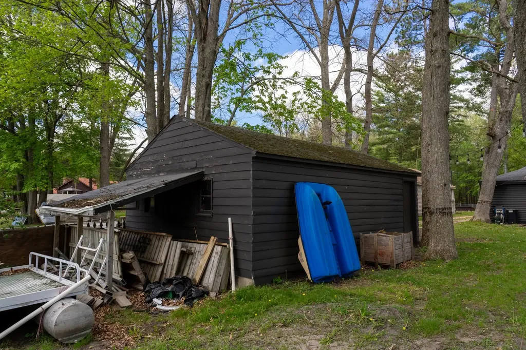 11935 N Shore Drive Garfield Township MI 48632