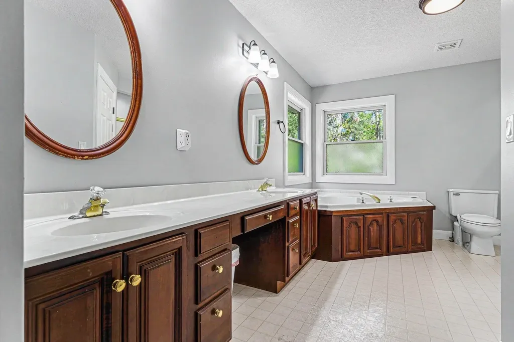 105 W Broomfield Road Deerfield Township MI 48858