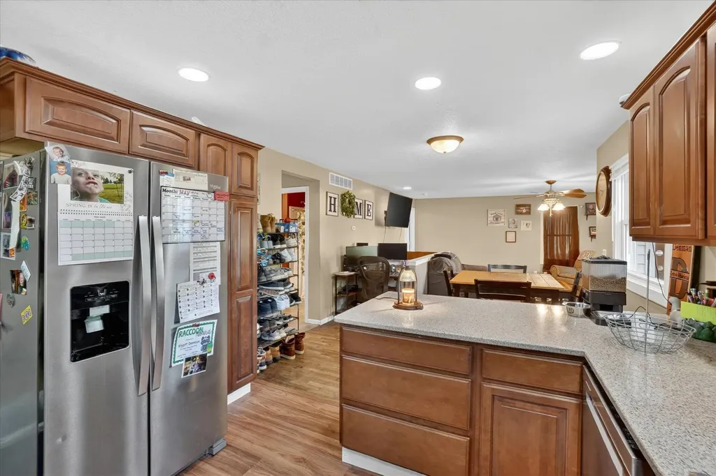 225 Grafton Avenue Alma City MI 48801