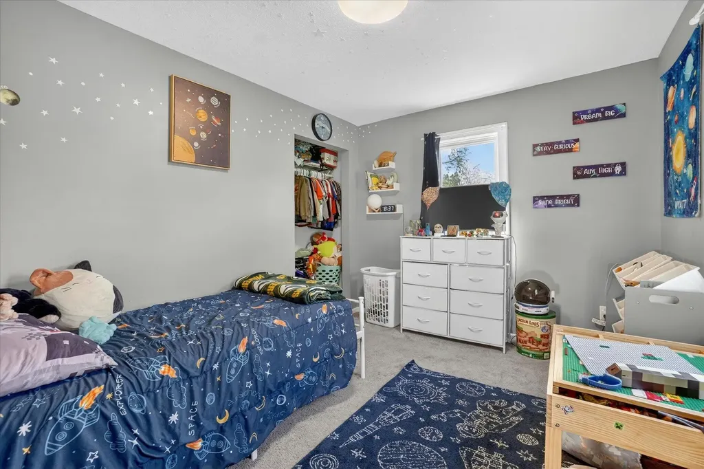 225 Grafton Avenue Alma City MI 48801