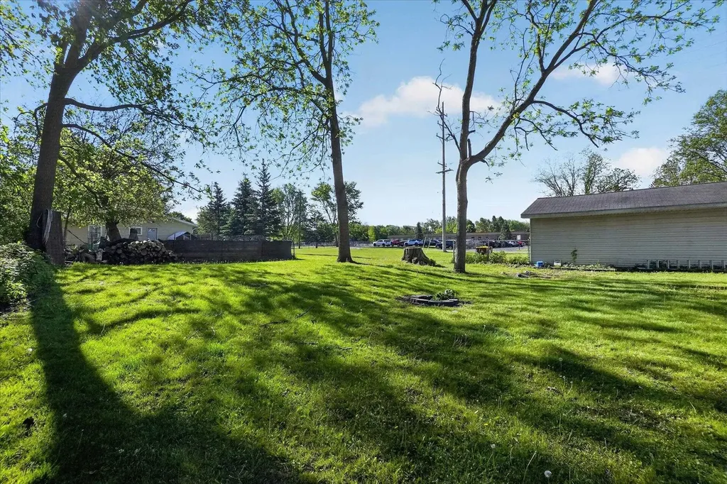 225 Grafton Avenue Alma City MI 48801