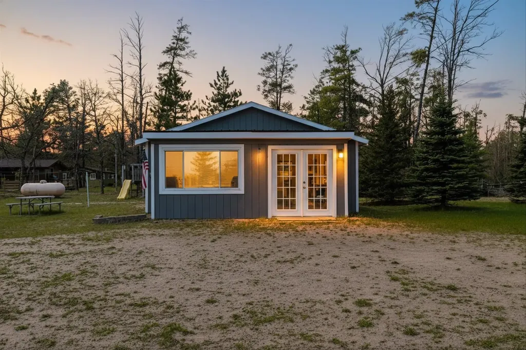 3144 S Wakeley Bridge Road Grayling Charter Township MI 49738