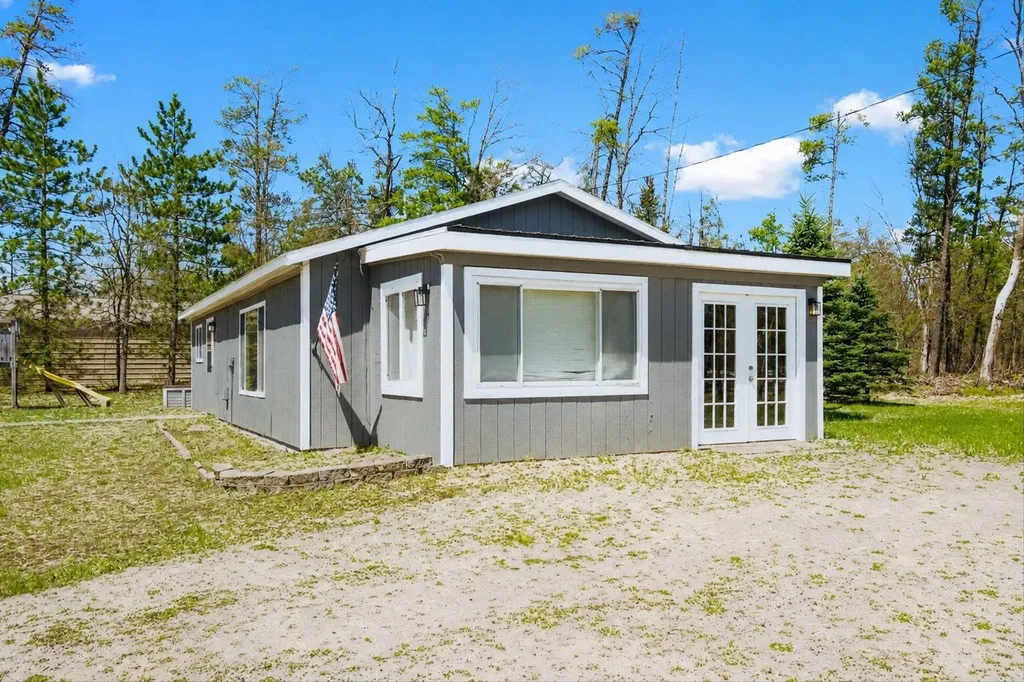 3144 S Wakeley Bridge Road Grayling Charter Township MI 49738