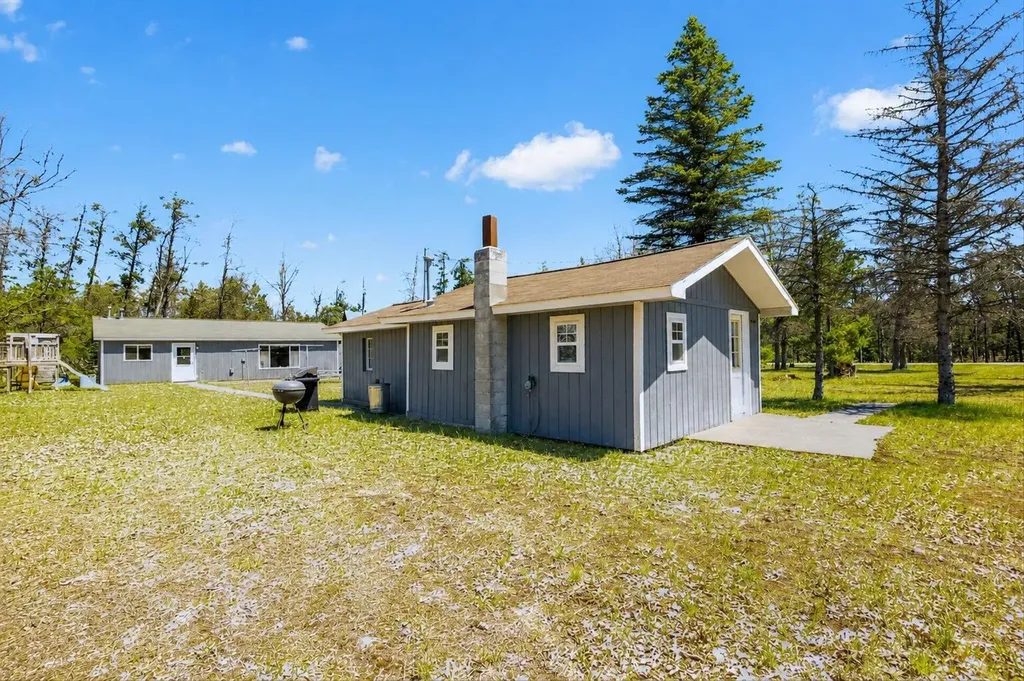 3144 S Wakeley Bridge Road Grayling Charter Township MI 49738