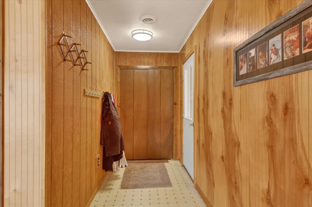 3144 S Wakeley Bridge Road Grayling Charter Township MI 49738