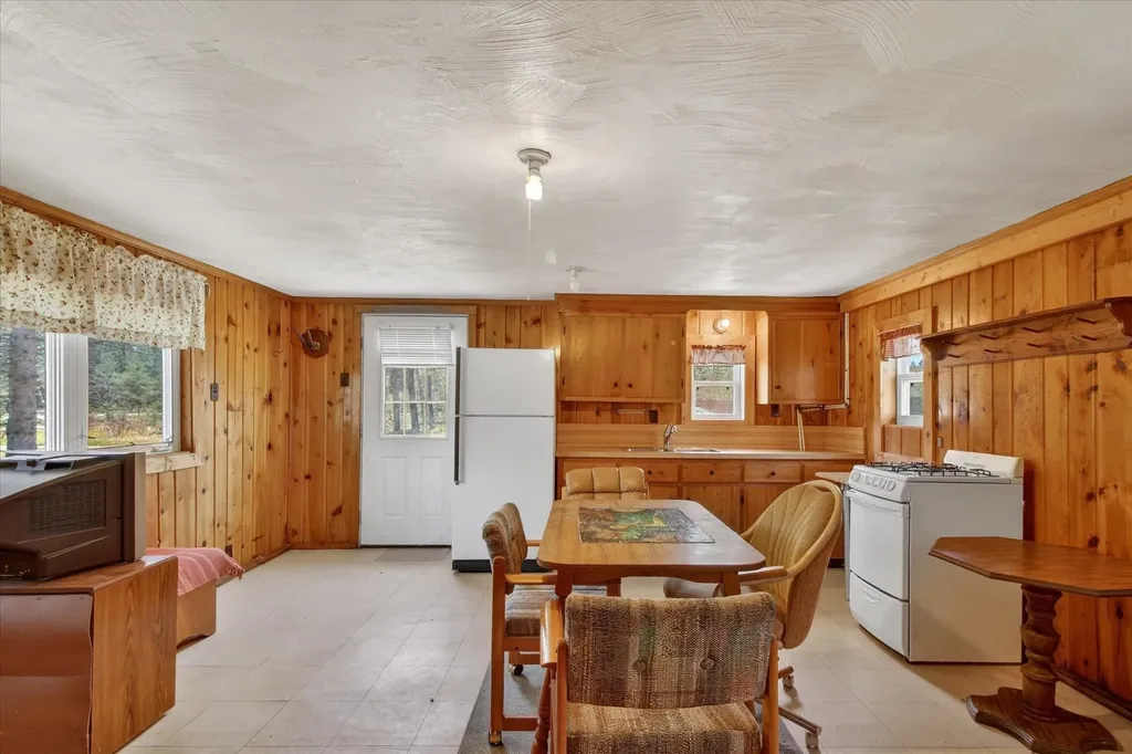 3144 S Wakeley Bridge Road Grayling Charter Township MI 49738