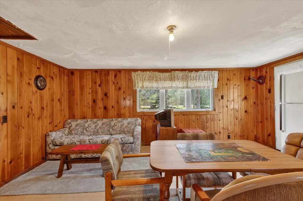 3144 S Wakeley Bridge Road Grayling Charter Township MI 49738