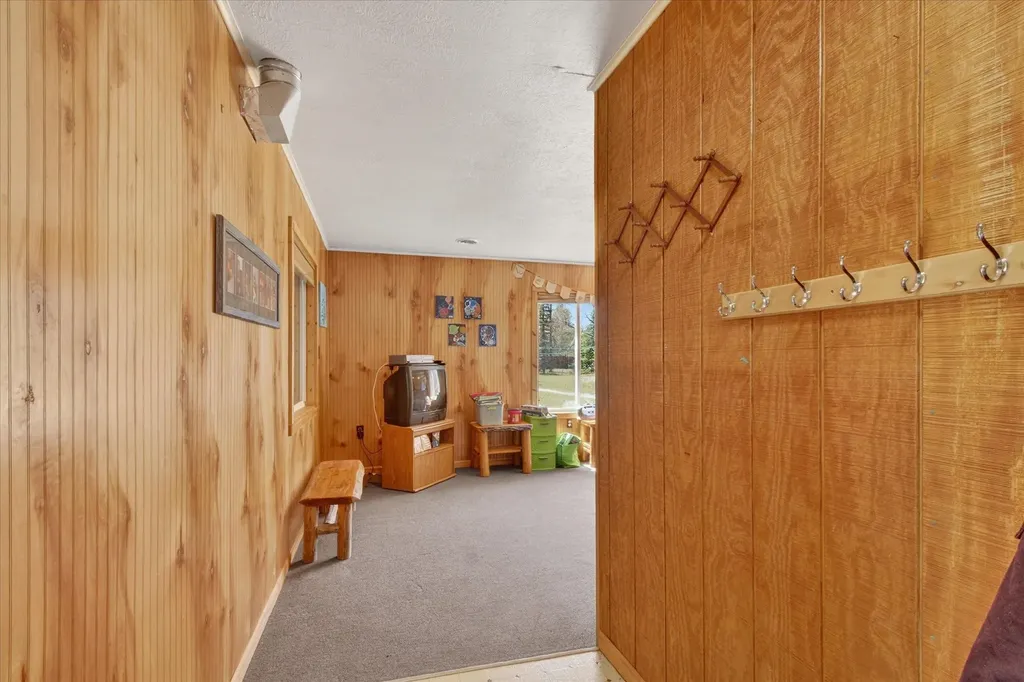 3144 S Wakeley Bridge Road Grayling Charter Township MI 49738