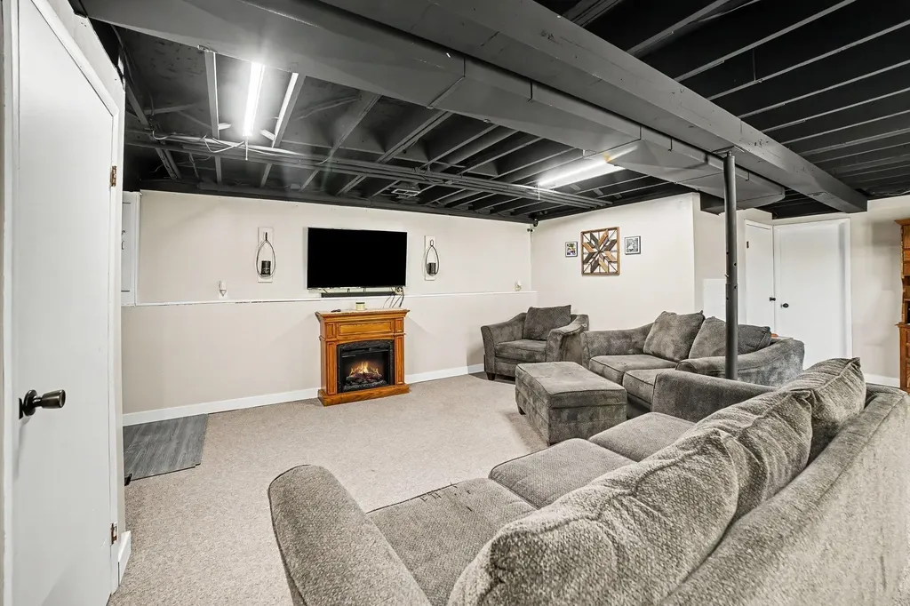 4381 W Pine River Road Jasper Township MI 48880