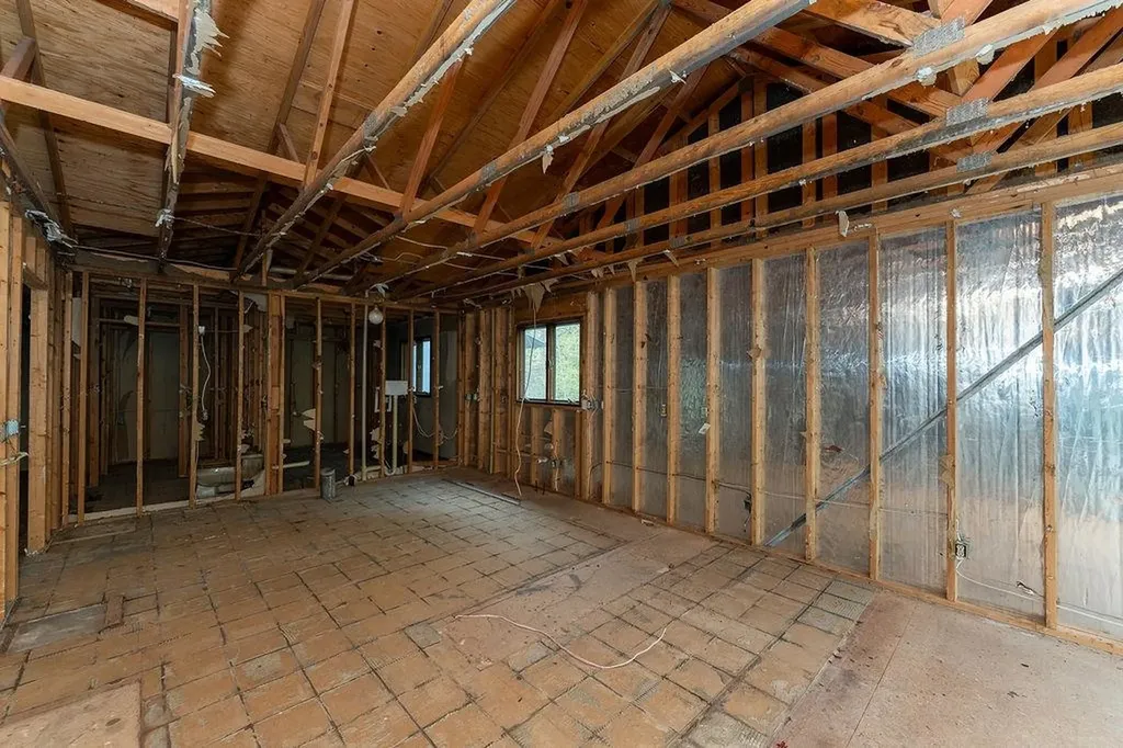 3290 E River Union Charter Township MI 48858