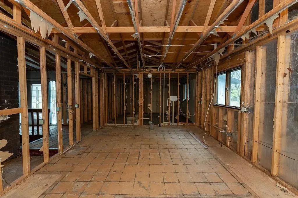 3290 E River Union Charter Township MI 48858