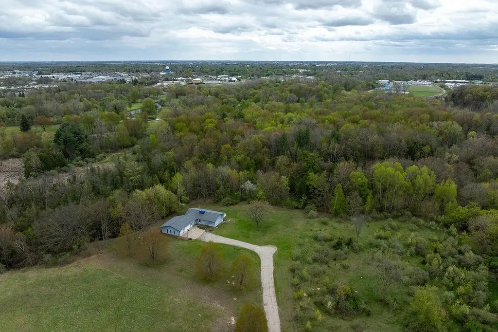 3290 E River Union Charter Township MI 48858