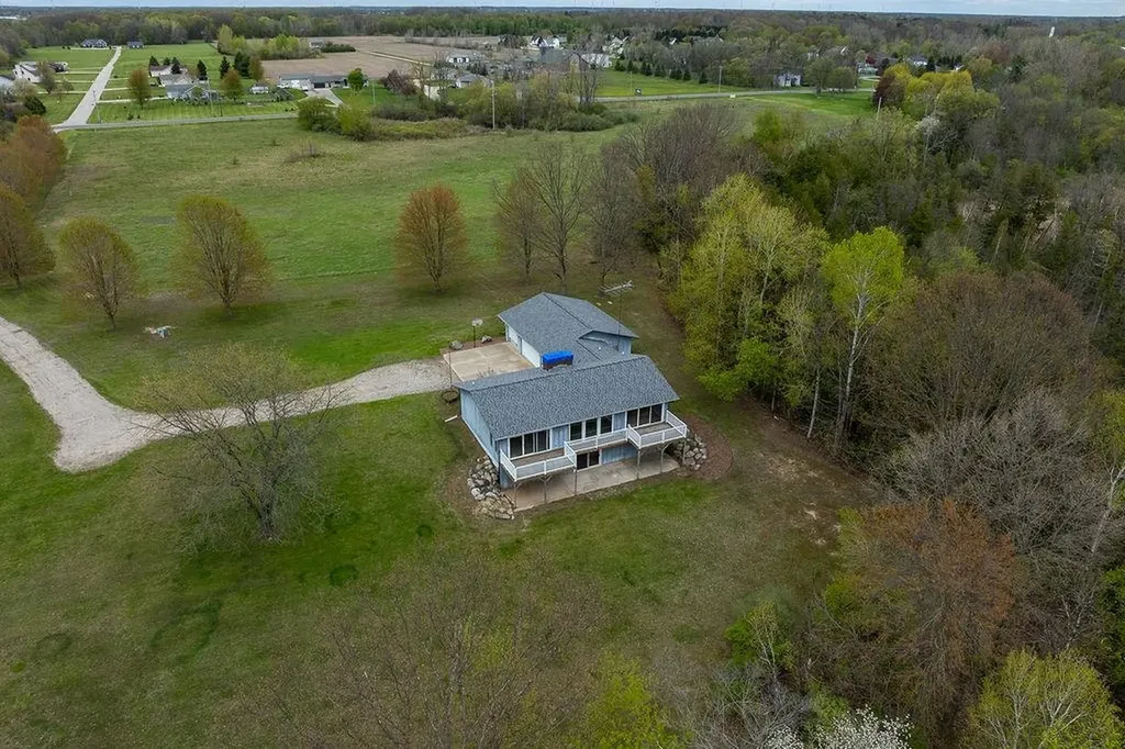 3290 E River Union Charter Township MI 48858