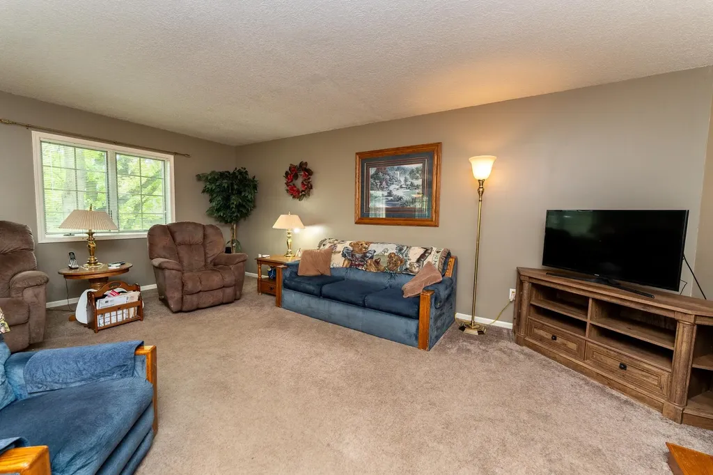 1604 E Gaylord Street Mt. Pleasant City MI 48858