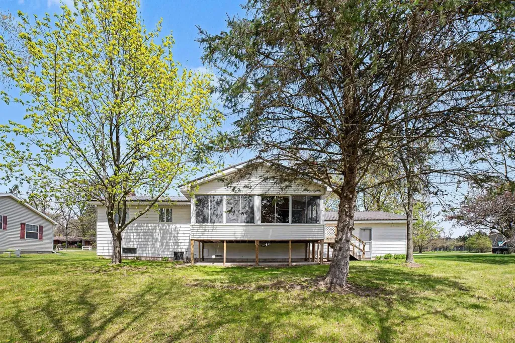 3431 Maradee Court Surrey Township MI 48622