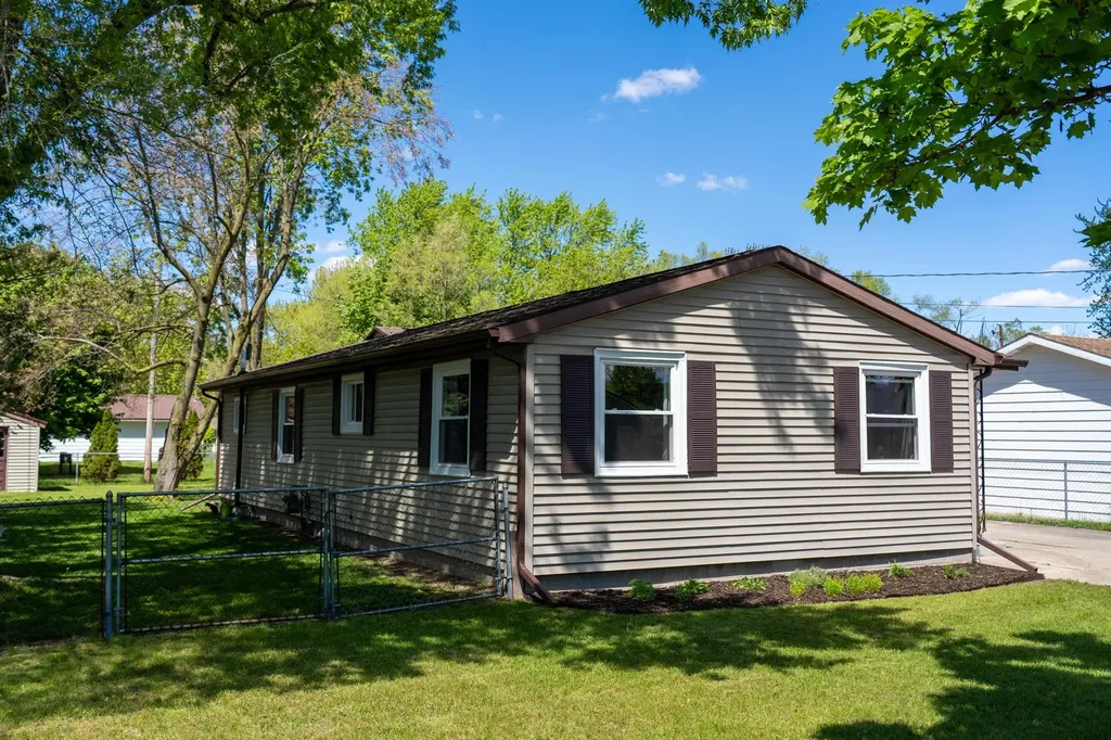 1608 Fessenden Avenue Mt. Pleasant City MI 48858