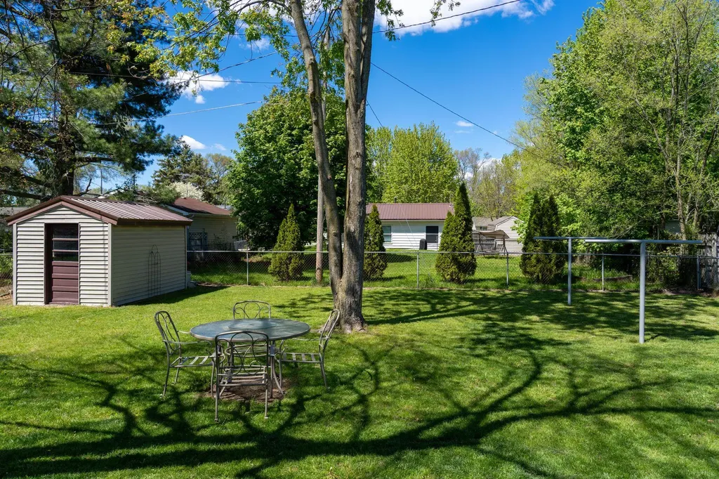 1608 Fessenden Avenue Mt. Pleasant City MI 48858