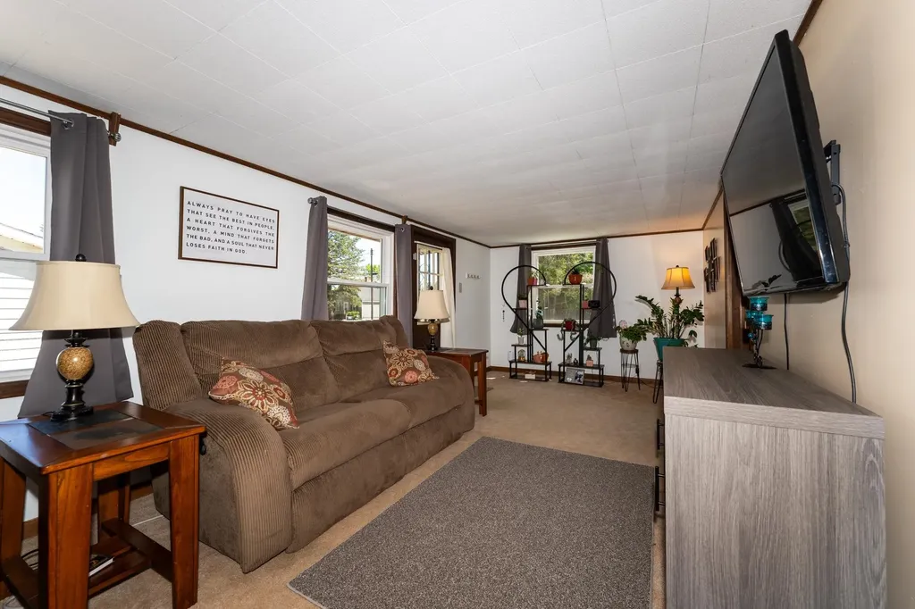 1608 Fessenden Avenue Mt. Pleasant City MI 48858