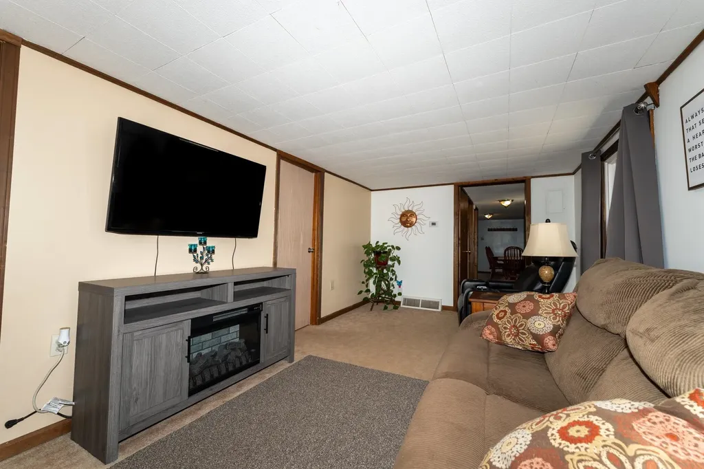 1608 Fessenden Avenue Mt. Pleasant City MI 48858