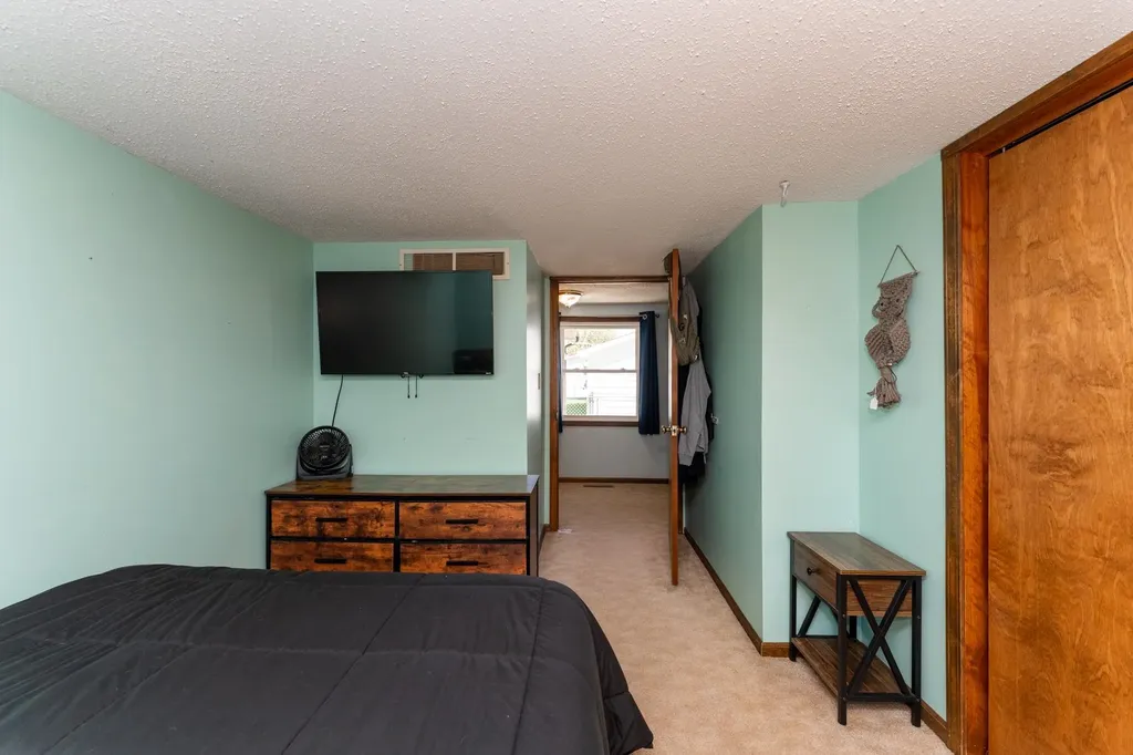 1608 Fessenden Avenue Mt. Pleasant City MI 48858