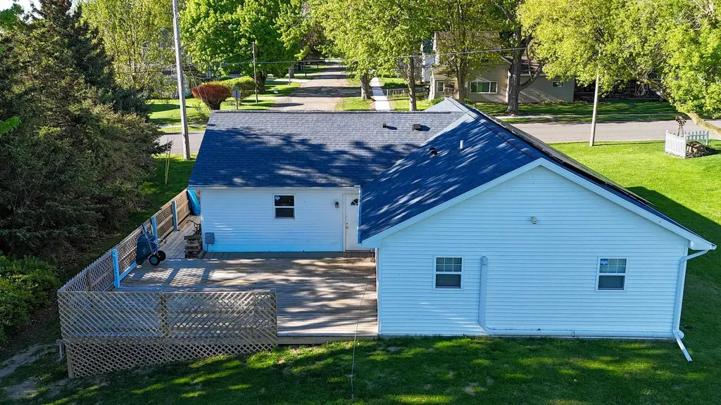 401 Barber Ithaca City MI 48847