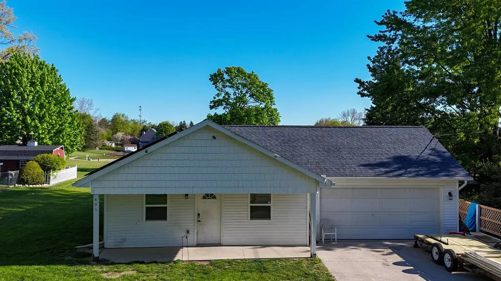 401 Barber Ithaca City MI 48847