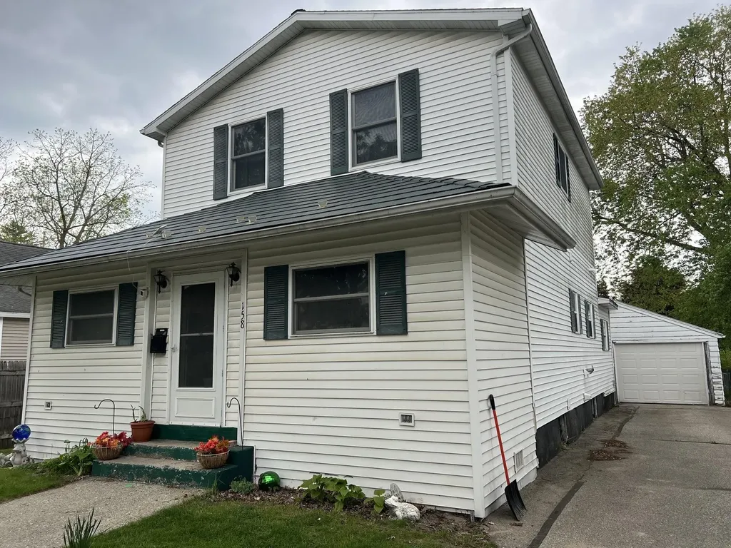 158 Moyer Avenue Alma City MI 48801