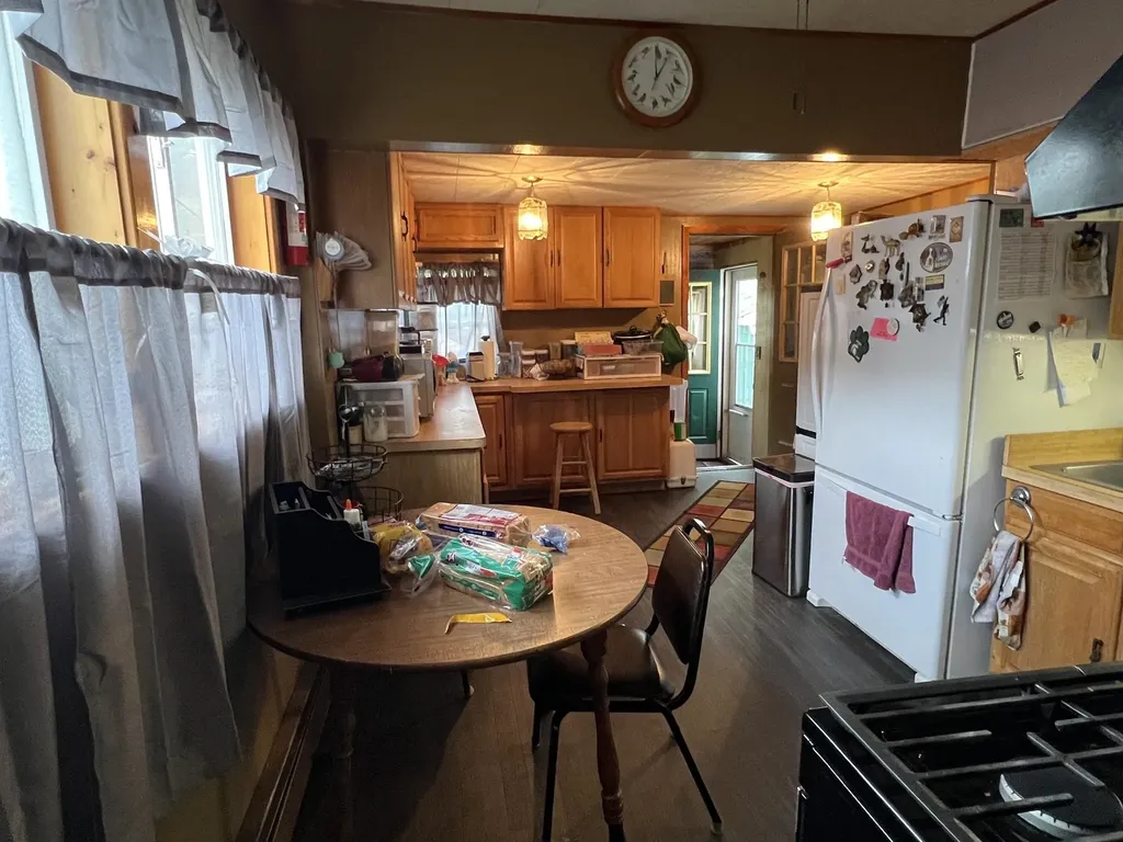 158 Moyer Avenue Alma City MI 48801