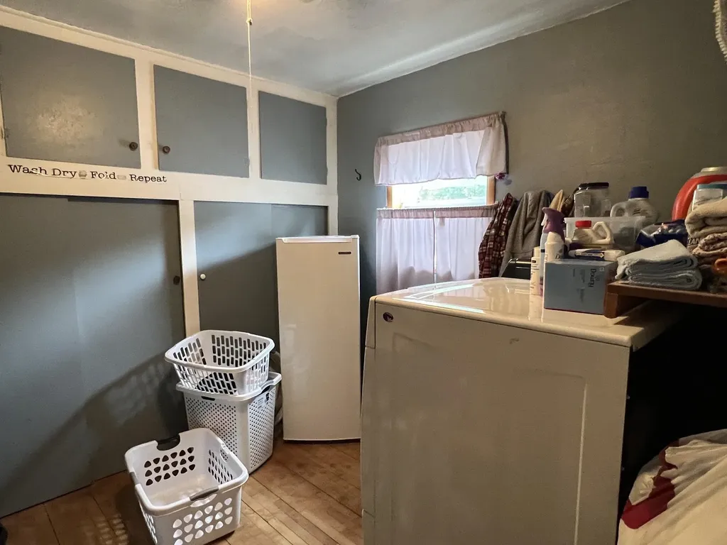 158 Moyer Avenue Alma City MI 48801