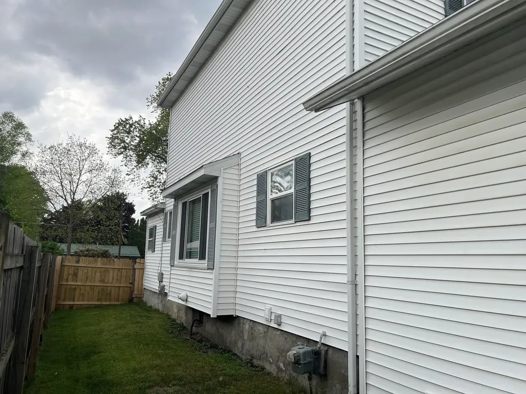 158 Moyer Avenue Alma City MI 48801