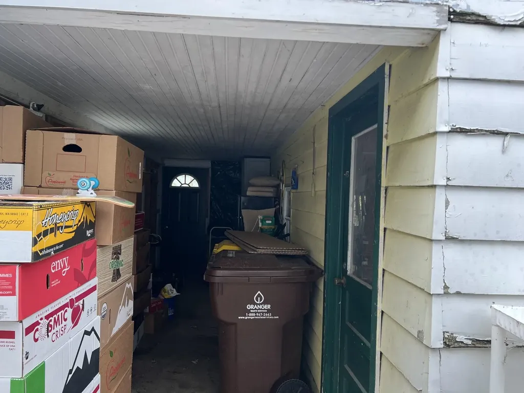 158 Moyer Avenue Alma City MI 48801