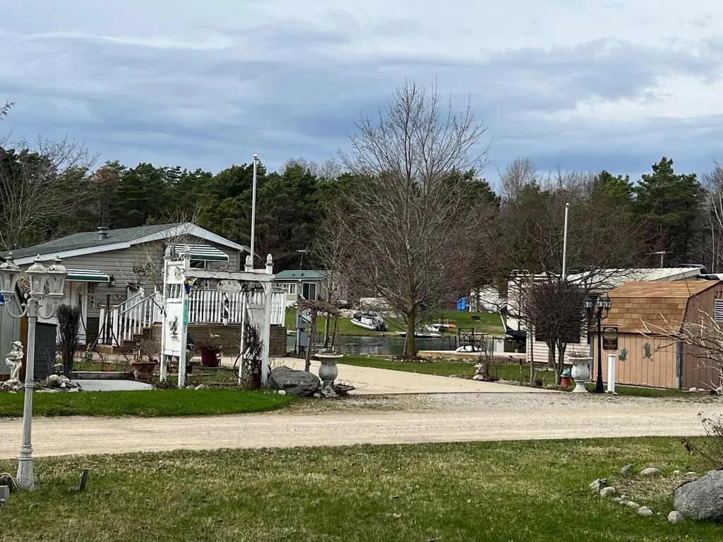 2221 Grass Lake Avenue Freeman Township MI 48632