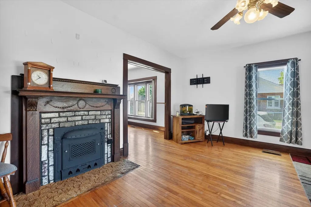 6348 N Pingree Road Seville Township MI 48832