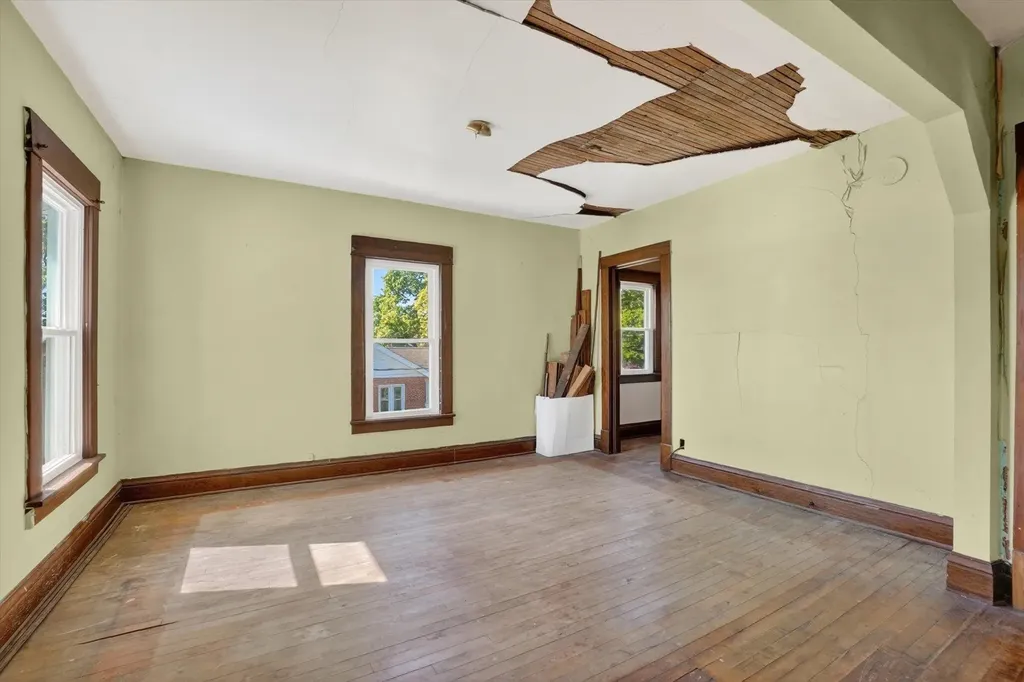 6348 N Pingree Road Seville Township MI 48832