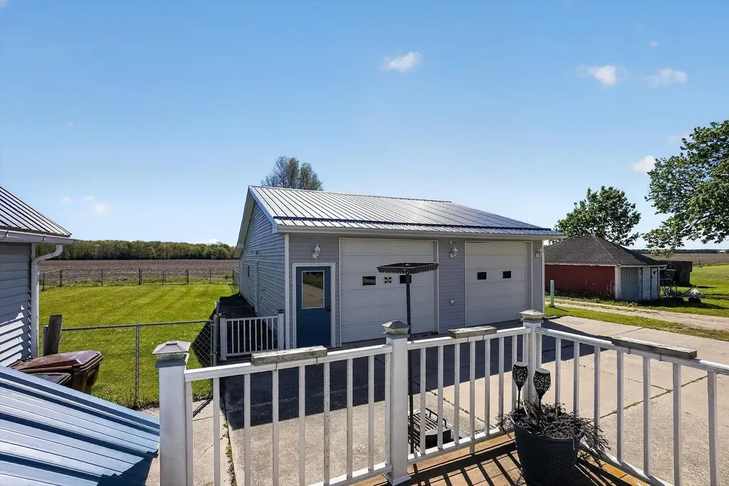 6348 N Pingree Road Seville Township MI 48832