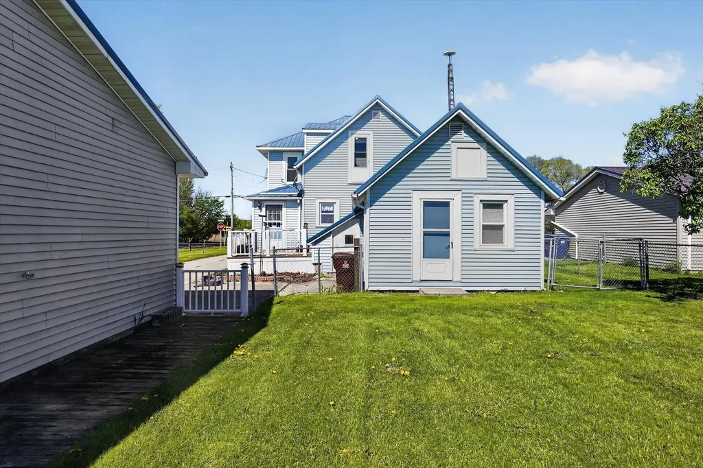 6348 N Pingree Road Seville Township MI 48832