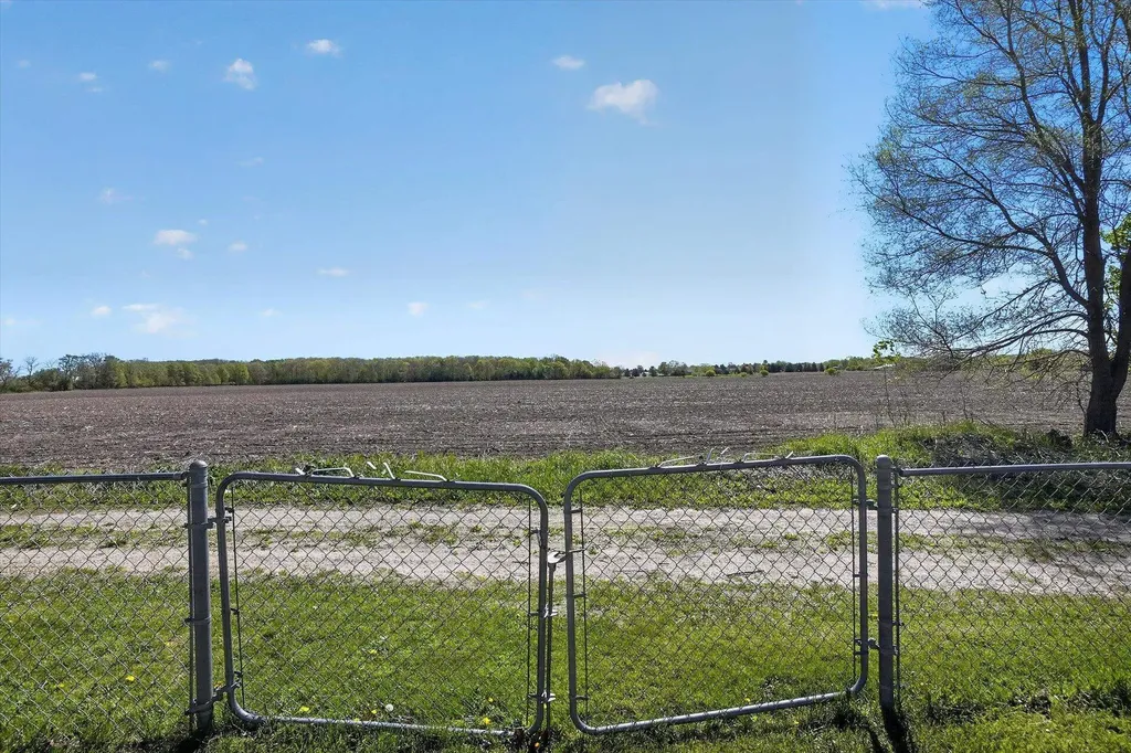 6348 N Pingree Road Seville Township MI 48832