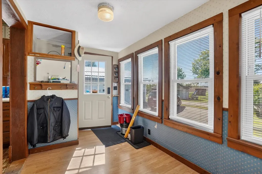 6348 N Pingree Road Seville Township MI 48832