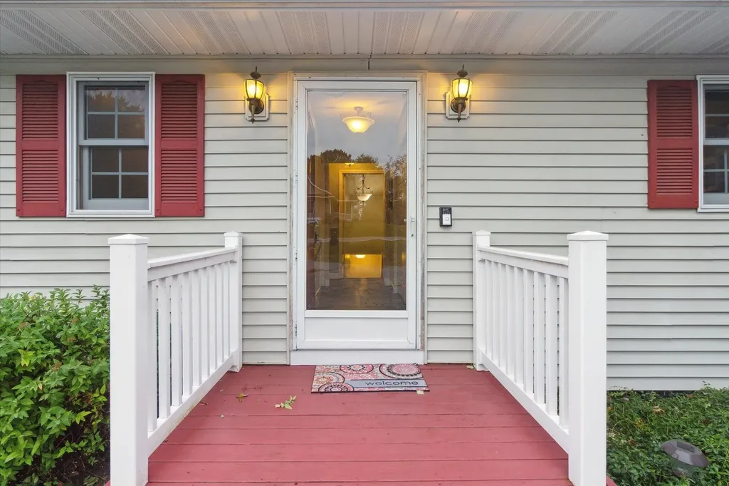 1132 Clubhouse Drive Broomfield Township MI 48893