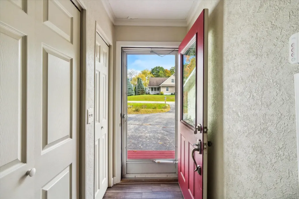 1132 Clubhouse Drive Broomfield Township MI 48893