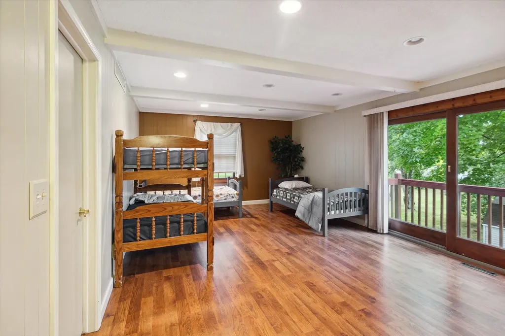 1132 Clubhouse Drive Broomfield Township MI 48893