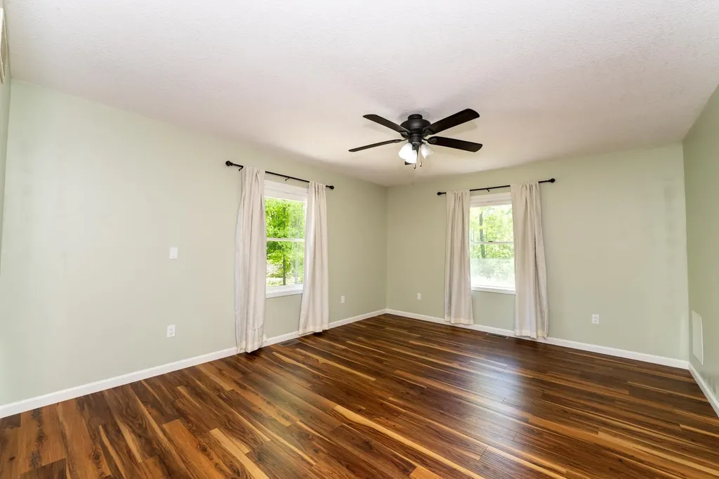5121 Chip Cove Road Union Charter Township MI 48858