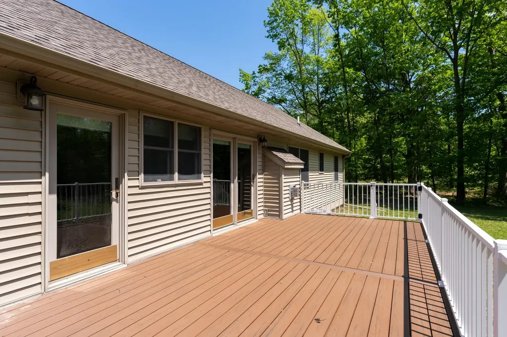 5121 Chip Cove Road Union Charter Township MI 48858