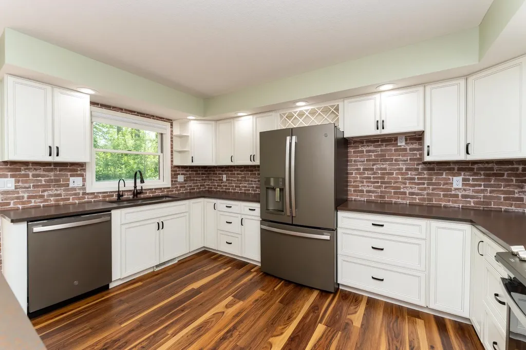 5121 Chip Cove Road Union Charter Township MI 48858